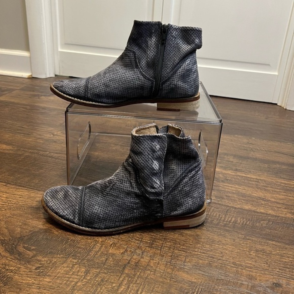 Free People Shadow Lark Ankle Bootie Size Women’s EU 36 US 6 Color Blue
